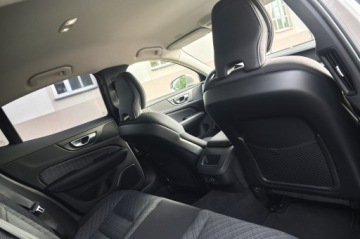 Volvo S60 III Sedan Facelifting 2.0 B4 197KM 2024 17tyś, PRZEBIEG_____4 SZTUKI W OFERCIE, zdjęcie 31