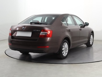 Skoda Octavia III Liftback 1.4 TSI 140KM 2015 Skoda Octavia 1.4 TSI, Salon Polska, Serwis ASO, zdjęcie 4