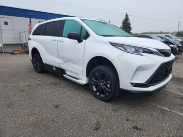 Toyota Sienna III 2024 Toyota Sienna XSE 2024 2.5L 2.5 Hybryda 245KM, zdjęcie 8