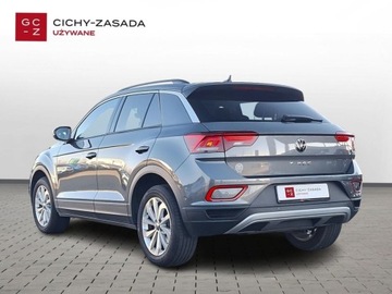 Volkswagen T-Roc I SUV Facelifting 1.5 TSI ACT 150KM 2022 Volkswagen T-Roc SalonPL 150KM TSI DSG Life 17 ZimowySiedzenia komfortoweV, zdjęcie 6