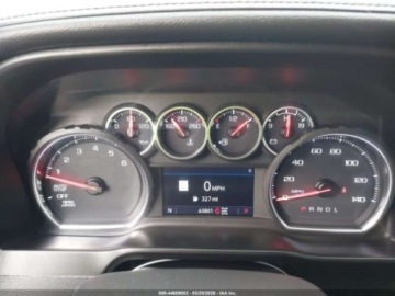Chevrolet Silverado II 2021 Chevrolet Silverado 2021r., 4x4, 5.3L 5.3 Benzyna 355KM, zdjęcie 10