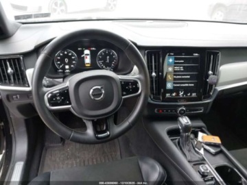 Volvo V90 II 2021 Volvo V90 T6 R-Design 2021 2.0 Benzyna 316KM, zdjęcie 11