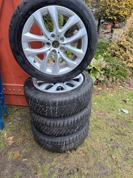 BMW 2 F46N F45N KOLA HLINÍK Z PNEUMATIKA ZIMNÍMI 18R.