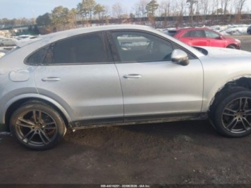 Porsche Cayenne III 2021 Porsche Cayenne Coupe 2021 3.0 Benzyna 335KM, zdjęcie 6