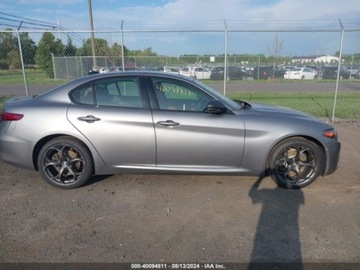 Alfa Romeo Giulia II Sedan 2.0 TBi 280KM 2019 Alfa Romeo Giulia 2019r., 2.0l, od ubezpieczalni 2.0 Benzyna 280KM, zdjęcie 10