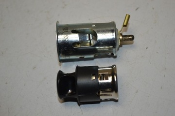 Mercedes W123 Gniazdo zapalniczki + zapalniczka