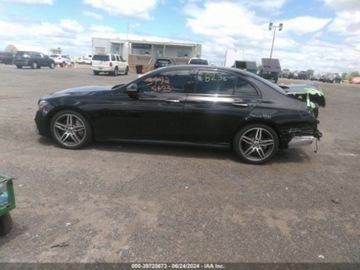 Mercedes Klasa E W213 2019 Mercedes-Benz Klasa E 2019 Mercedes-Benz E-Class E 300 4MATIC Sedan 2.0, zdjęcie 12