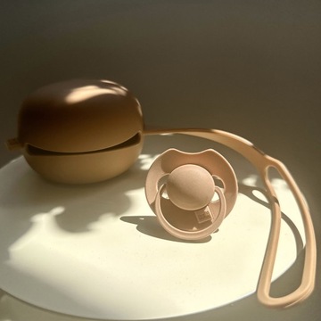 LOVI Prime динамическая силиконовая соска 6-18м 2 шт. в футляре.