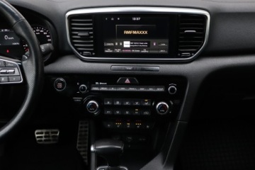 Kia Sportage IV SUV Facelifting 1.6 T-GDI 177KM 2018 Kia Sportage 1.6 T-GDI, Salon Polska, Serwis ASO, zdjęcie 12