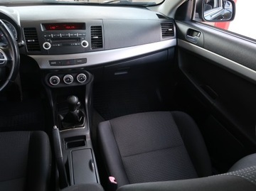 Mitsubishi Lancer IX Sportback 1.8 MIVEC 143KM 2008 Mitsubishi Lancer 1.8 MIVEC, Salon Polska, Klima, zdjęcie 7