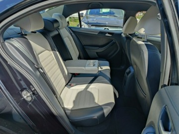 Volkswagen Jetta VI 2016 Volkswagen Jetta 1.8 TFSI 170 KM, Automat, Skóra,, zdjęcie 31