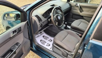 Volkswagen Polo IV Hatchback 1.2 i 12V 64KM 2002 Volkswagen Polo 5 drzwi, zdjęcie 8