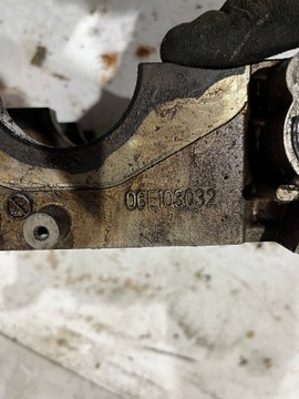 AUDI OE 06E103032 BLOK MOTORU