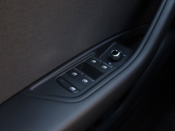 Audi A4 B9 Limousine Facelifting 2.0 35 TFSI 150KM 2024 Audi A4 35 TFSI, Salon Polska, 1. Właściciel, zdjęcie 16