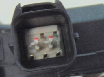 HYUNDAI SANTA FE I 02R ZÁMEK DVEŘE ZADNÍ PRAVÝ