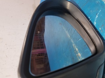 AUDI A2 8Z ZRCÁTKO PRAVÉ