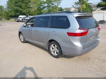 Toyota Sienna III 2017 Toyota Sienna 2017 TOYOTA SIENNA LE 8 PASSENGER 3.5 Benzyna 296KM, zdjęcie 7
