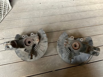 Zwrotnica przednia prawa Ford Focus III Mk3 St CV613K171 CV613K170 BAB