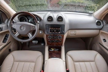 Mercedes Klasa M W164 Off-roader 3.0 V6 (320 CDI) 224KM 2007 Mercedes ML 320 AMG-Line ! 4 Matic Full Opcja !, zdjęcie 4