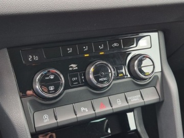 Skoda Karoq Crossover Facelifting 2.0 TDI SCR 115KM 2023 Skoda Karoq DSG Virtual CockpitStyle Faktura VATKamera ACC 2.0 Diesel, zdjęcie 19