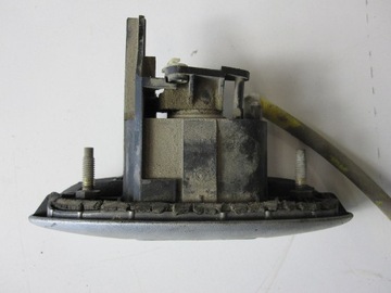 ЗАДНЯЯ РУЧКА БАГАЖНИКА RENAULT SCENIC I