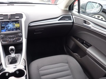 Ford Mondeo V Sedan 2.0 TDCi 150KM 2016 Ford Mondeo 2.0 TDCI, Salon Polska, Klima, zdjęcie 6