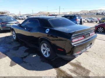 Dodge Challenger III 2023 Dodge Challenger Sxt 2023 3.6 Benzyna 303KM, zdjęcie 3