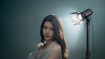 Компактная светодиодная лампа Smallrig 30B с регулируемым световым лучом