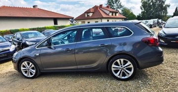 Opel Astra J Sports Tourer 1.4 Turbo ECOTEC 120KM 2011 Opel Astra BENZYNA NAWIGACJA sportowe fotele super okazja polecamy, zdjęcie 24