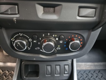 Dacia Duster I SUV Facelifting 1.6 16V 105KM 2014 Dacia Duster Salon Polska , 1 Wł. , Serwisowany,, zdjęcie 18