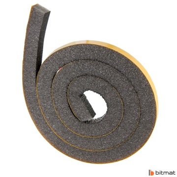 Изоляционная пена, уплотнитель, утеплитель окон, гаражных ворот, 1,5 см.