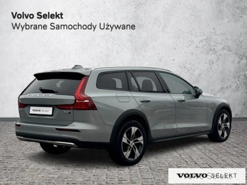 Volvo V60 II  Cross Country Facelifting 2.0 B4 197KM 2023 Volvo V60 Cross Country FV23% Plus B4D AWD LED Tem, zdjęcie 5