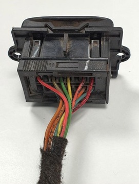 HNÍZDO DIAGNOSTIKA OBD2 MERCEDES ML W163