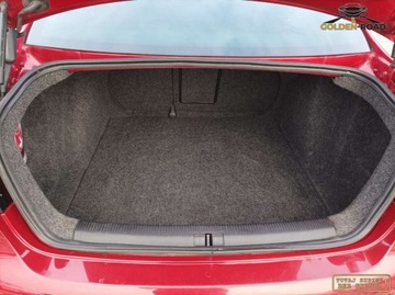 Volkswagen Jetta V 1.6 102KM 2009 Volkswagen Jetta 1,6 mpi 102KM klimatronik grz.fotele.UNITED oplacony 1.6, zdjęcie 13