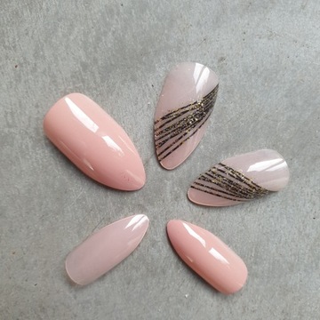 НАКЛАДКИ ДЛЯ ИСКУССТВЕННЫХ НОГТЕЙ С ГЕЛЕВОЙ НАКЛЕЙКОЙ 24 ШТ.