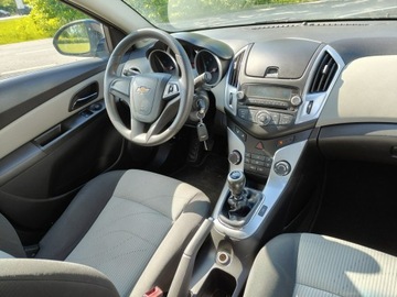 Chevrolet Cruze Kombi 1.6 16V DOHC 124KM 2013 Chevrolet Cruze Książka serwisowa., zdjęcie 8