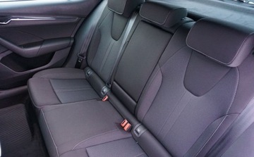 Skoda Octavia IV Liftback 1.5 TSI EVO 150KM 2021 Skoda Octavia eTSI Liftback Style Dynamic 1.5 Benzyna 150KM, zdjęcie 17