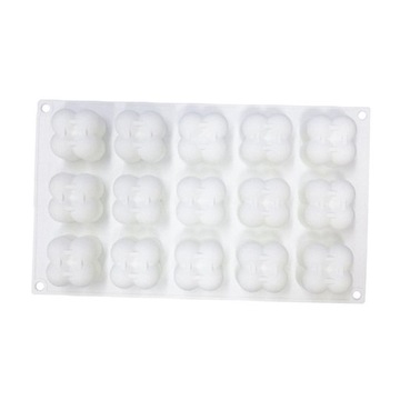 w silikonowej formie na świeczkę Mini Bubble Cube w kształcie kuli, świece
