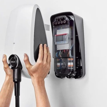 Настенный шкаф Elvi от EVBOX 22 кВт