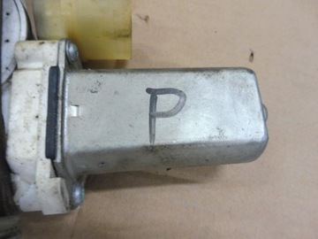 BMW E81 E82 E88 MECHANIZMUS ZVEDÁK OKNO PRAVÝ