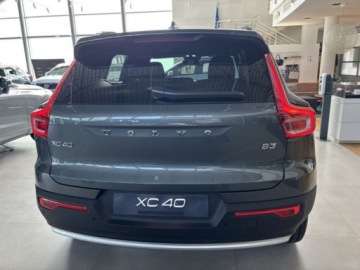 Volvo XC40 Crossover Facelifting 2.0 B3 163KM 2026 VOLVO XC40 B3 Core Suv 2.0 (163KM) 2026, zdjęcie 2