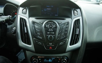 Ford Focus III Kombi 1.6 Duratorq TDCi DPF 115KM 2012 Ford Focus 1.6 TDCI 115KM PDC Navi Led grzana szyba serwis ASO 1.6 Diesel, zdjęcie 20