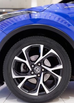 Toyota C-HR I Crossover Facelifting 2.0 Hybrid Dynamic Force 184KM 2019 Toyota C-HR 2.0 Hybrid Selection 2.0 Hybryda 184KM, zdjęcie 12