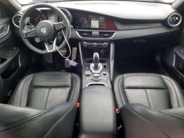Alfa Romeo Giulia II Sedan Facelifting 2.0 Turbo 280KM 2022 Alfa Romeo Giulia 2022 Ti Q4 2.0 Benzyna 280KM, zdjęcie 7