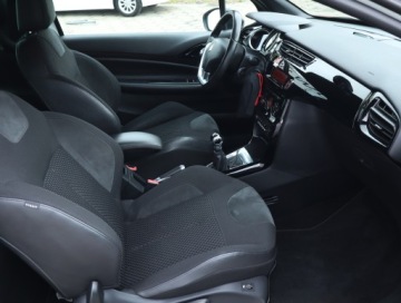 DS 3 Hatchback Facelifting 2014 (Citroen) 1.2 PureTech 110KM 2015 Citroen DS3 1.2 PureTech, Klima, Klimatronic, zdjęcie 8