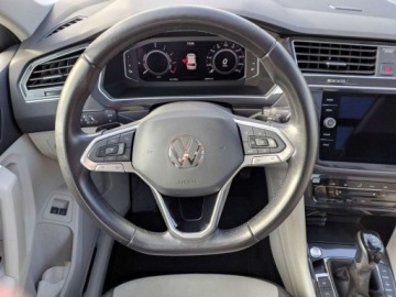 Volkswagen Tiguan II SUV Plug-in 1.4 TSI e-HYBRID 245KM 2021 Volkswagen Tiguan 1.4 Hybryda Plug-in 245KM, zdjęcie 11
