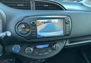 Toyota Yaris III Hatchback 5d Facelifting Hybrid 100KM 2017 Toyota Yaris 1,5 Benzyna Hybryda Automat GWARANCJA Zamiana Zarejestrowany, zdjęcie 15