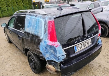 Volvo V70 III Kombi Facelifting 2.0 D3 DRIVE-E 150KM 2015 Volvo V70 2015r 2.0 Diesel. Uszkodzony lewy tyl. Jezdzi. 2.0 Diesel 150KM, zdjęcie 20