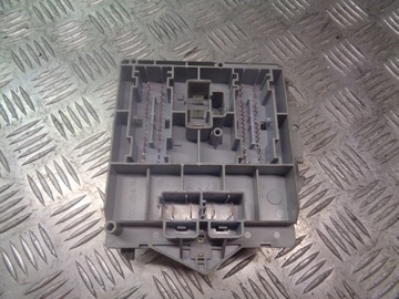 SKŘÍŇKA POJISTEK ALFA ROMEO 147 1.6