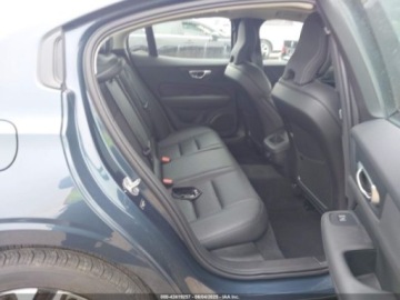Volvo S60 III 2024 Volvo S60 2024r., 2.0L 2.0 Benzyna 247KM, zdjęcie 9